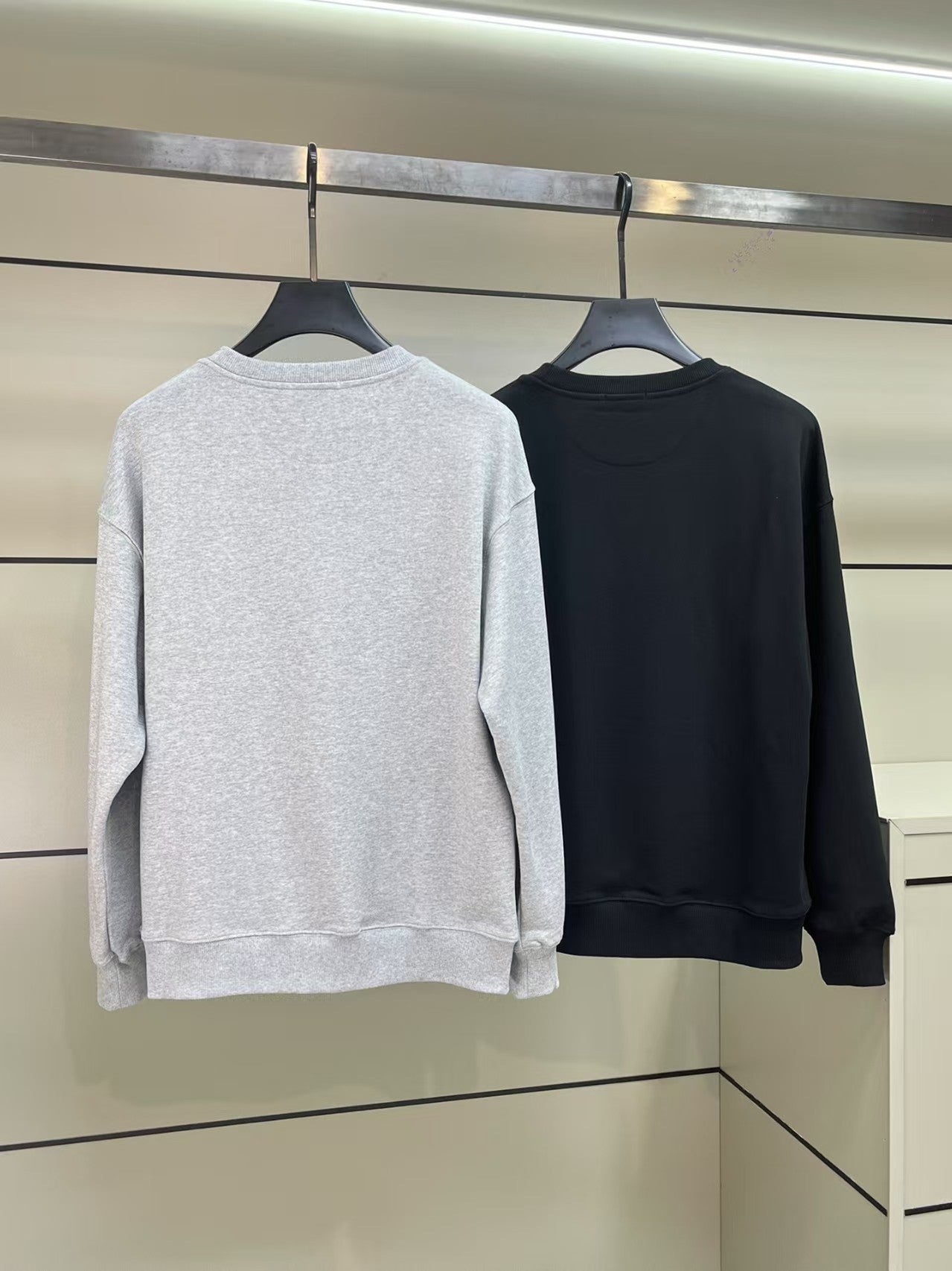 Classic Fit Hoodie-998